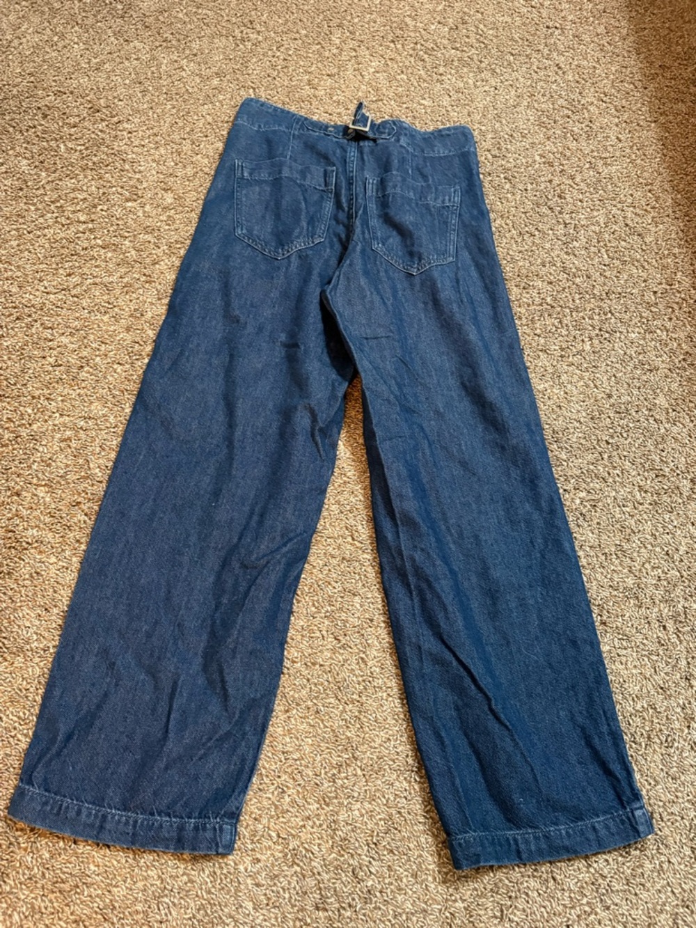 Pilcro Mid-Rise Pleated Trouser
Jeans - Picture 9 of 10